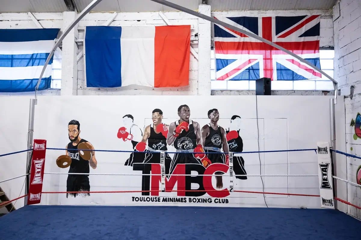 Ring du Toulouse Minimes Boxing Club, mur TMBC au 10 rue de Fenouillet
